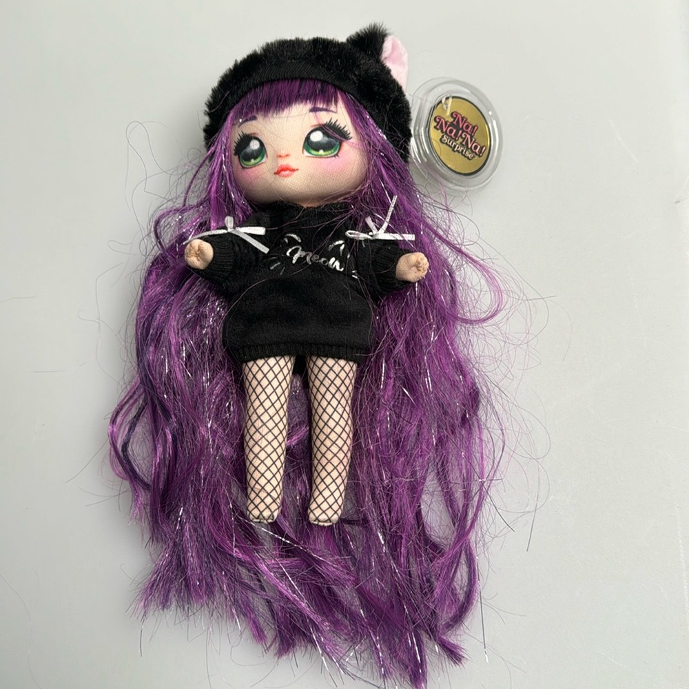 💜3/$15 Na Na Na Surprise Tuesday Meow Doll